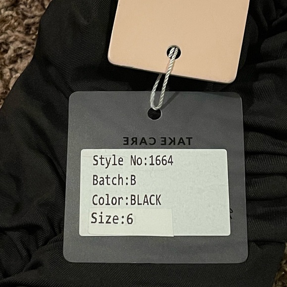 Oh Polly “Drop A Bombshell” Dress - Picture 11 of 15